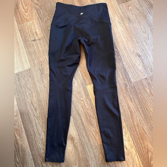 Motion365āby FABLETICS black yoga running pants /2 zipper pockets on the sidesāS - Picture 16 of 17